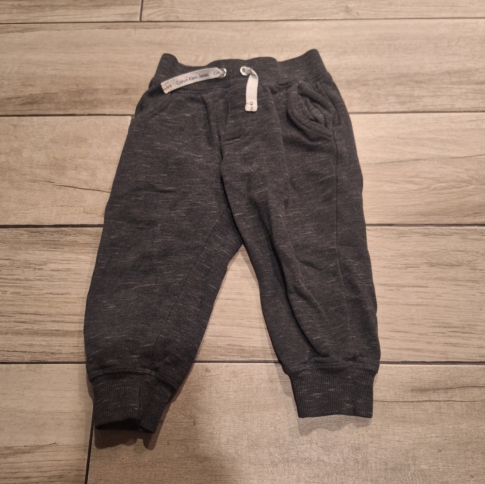 🦔Calvin Klein jeans toddler sweatpants🦄